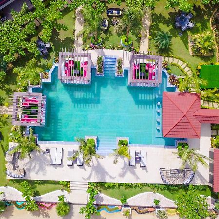 Kozobe Hotel Ambilobe Bagian luar foto