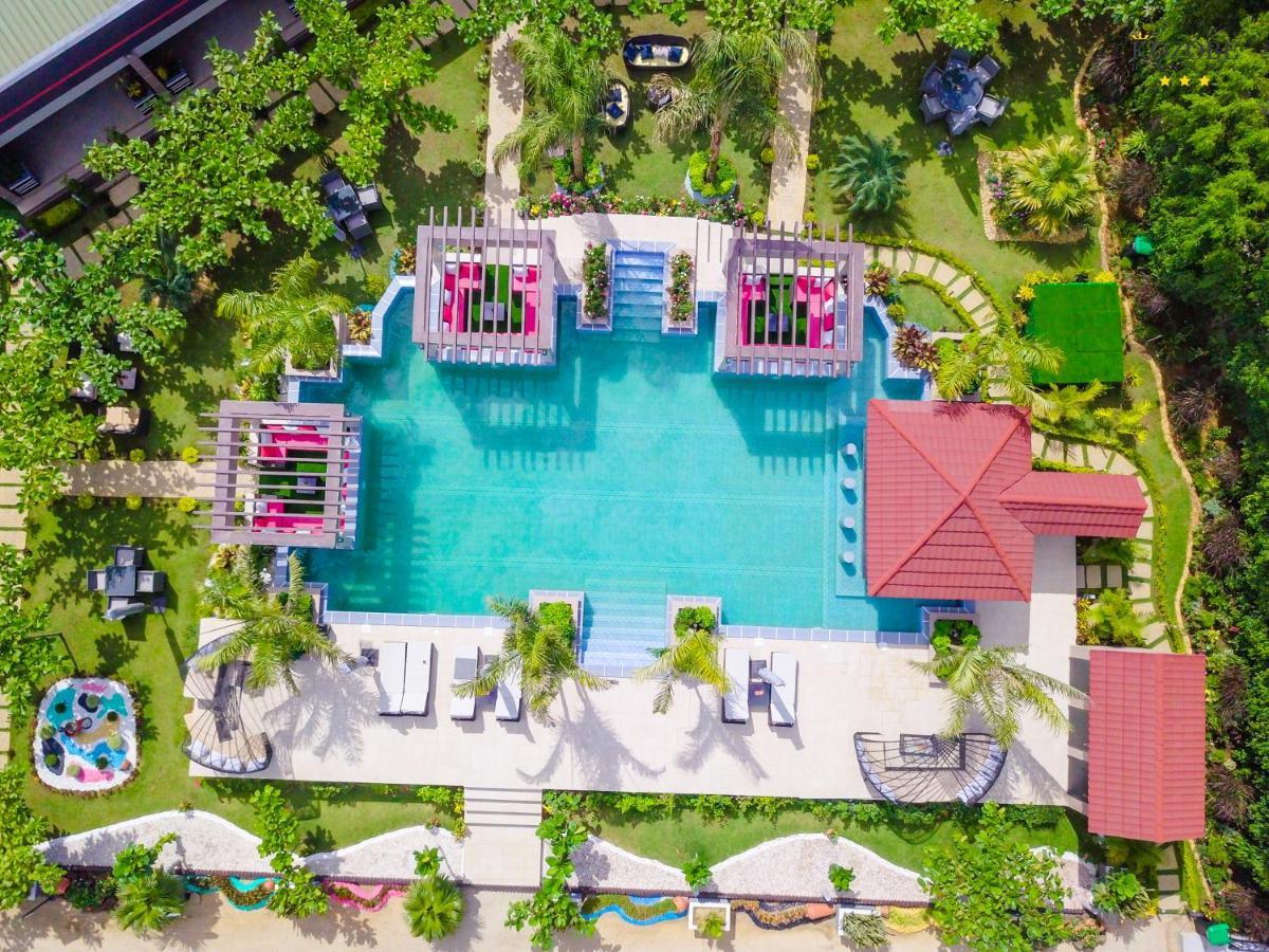 Kozobe Hotel Ambilobe Bagian luar foto